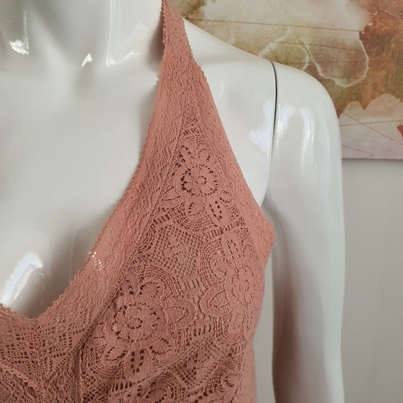 Guess Size 10 Halter Tie Back Dusty Pink Lace Maxi Dress - Picture 9 of 15
